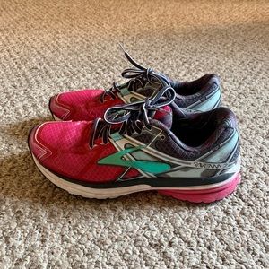 Brooks Women’s Ravenna 7 Shoes/Sneakers Si…